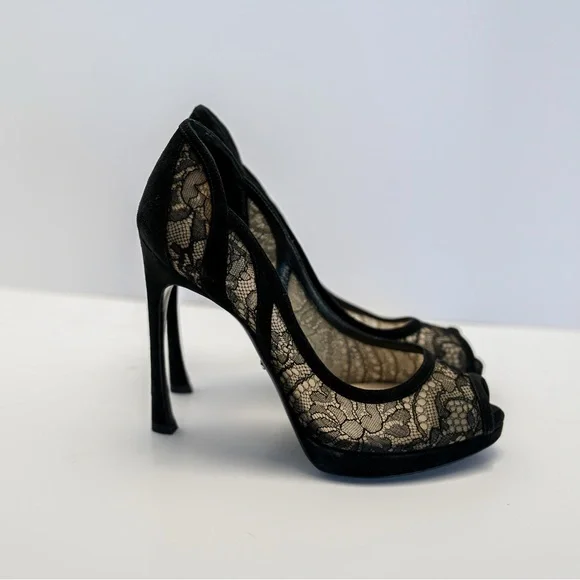 CHRISTIAN DIOR Lace & Suede Pump - Picture 6 of 10